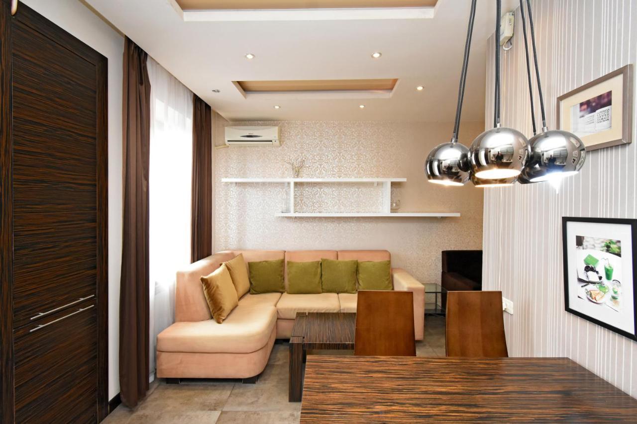 Galaxy Inn Luxury Hostel In Center Ереван Екстериор снимка