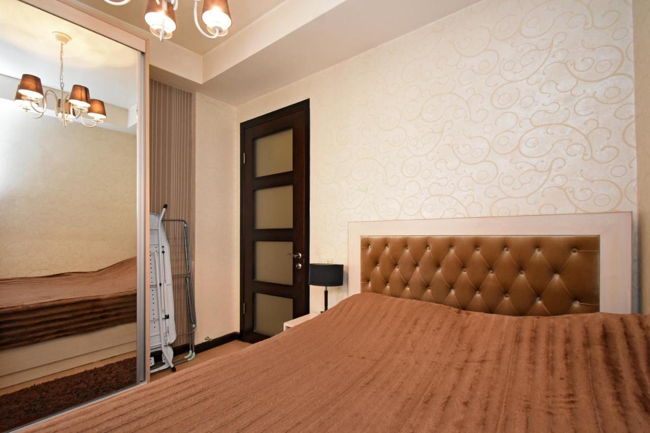 Galaxy Inn Luxury Hostel In Center Ереван Екстериор снимка