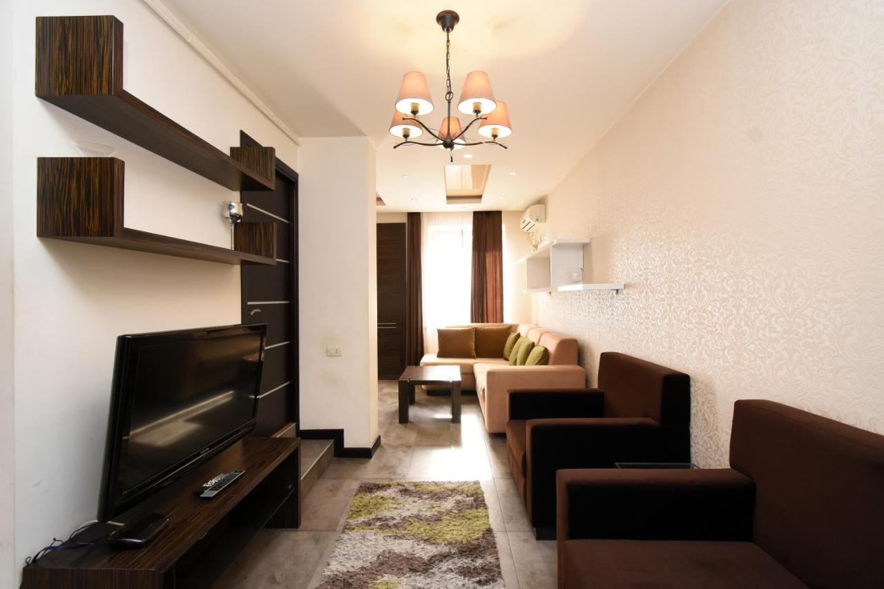 Galaxy Inn Luxury Hostel In Center Ереван Екстериор снимка