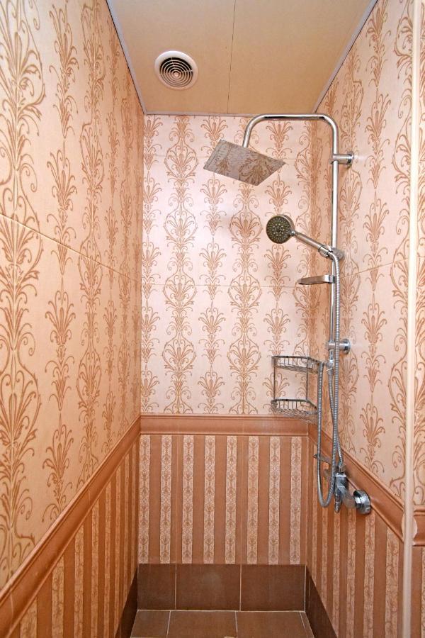 Galaxy Inn Luxury Hostel In Center Ереван Екстериор снимка