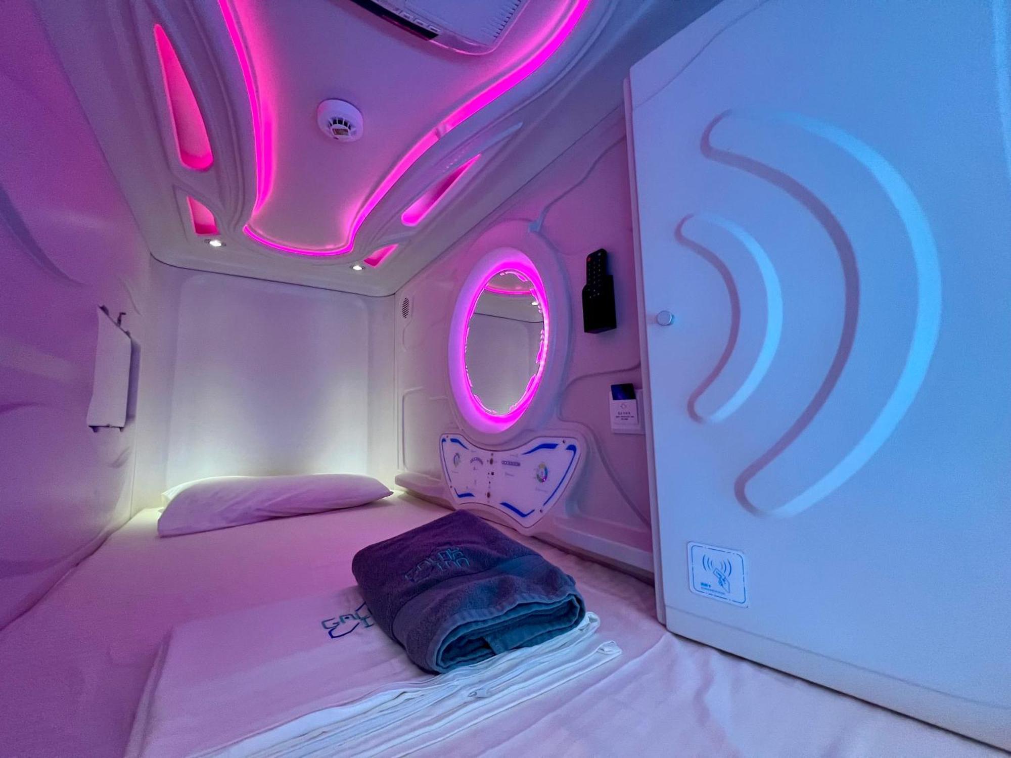 Galaxy Inn Luxury Hostel In Center Ереван Екстериор снимка