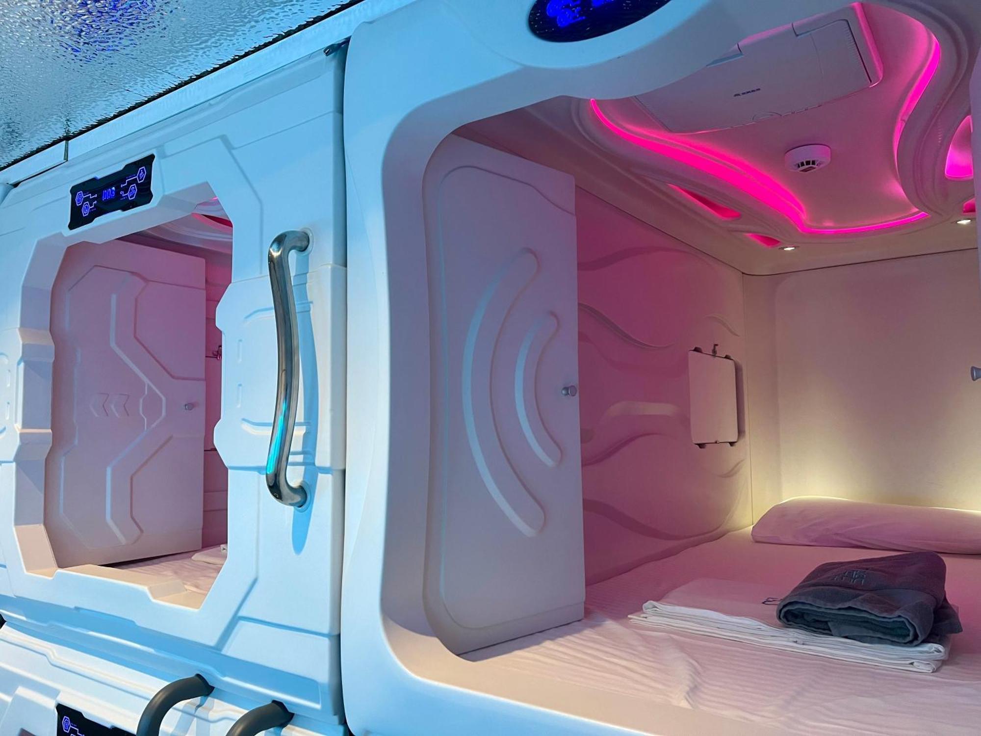 Galaxy Inn Luxury Hostel In Center Ереван Екстериор снимка
